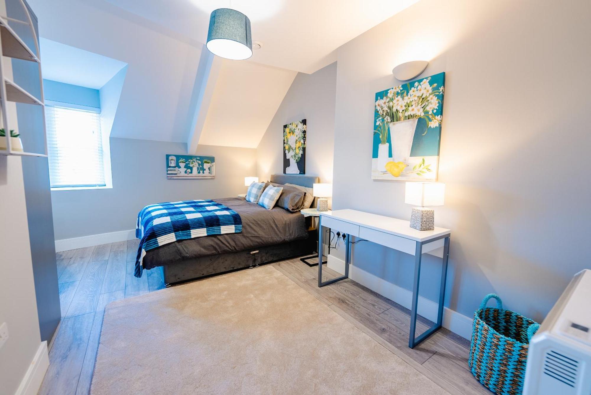 Luxury Spacious 2-Bed & High Ceiling Cardiff Exterior photo