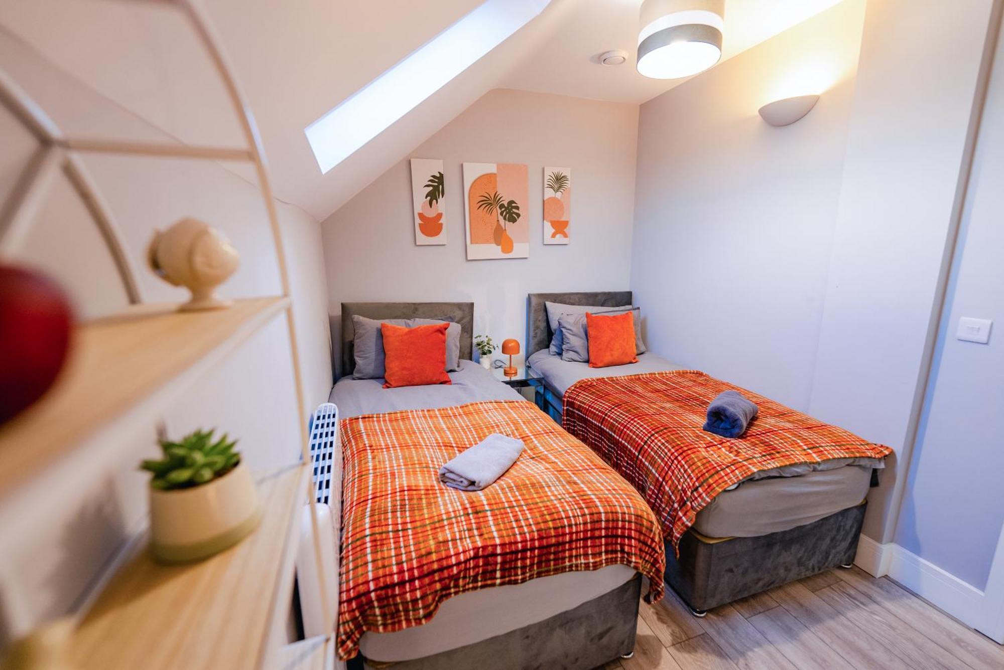 Luxury Spacious 2-Bed & High Ceiling Cardiff Exterior photo