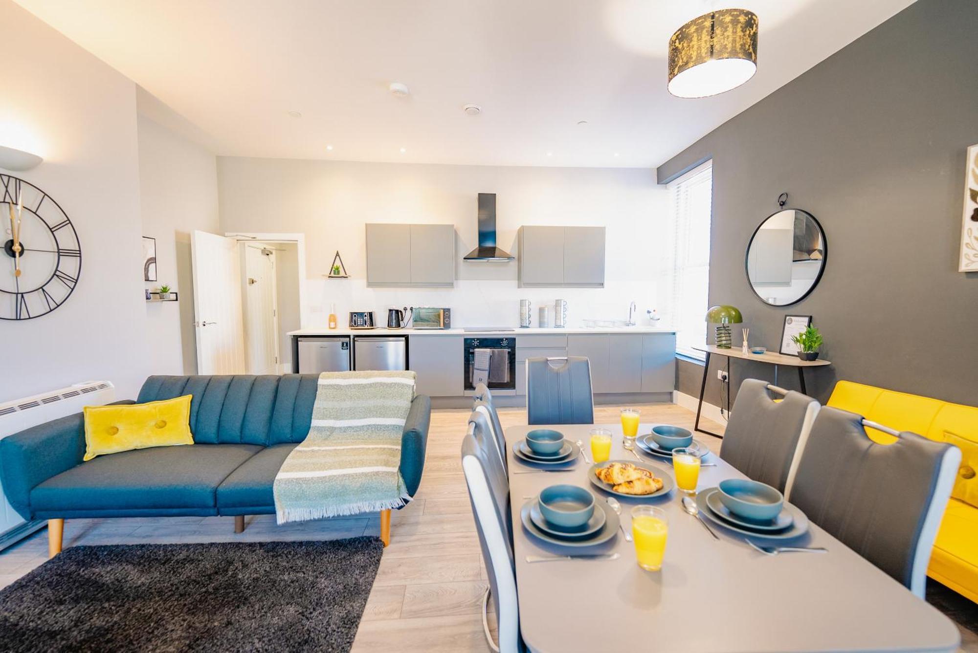 Luxury Spacious 2-Bed & High Ceiling Cardiff Exterior photo